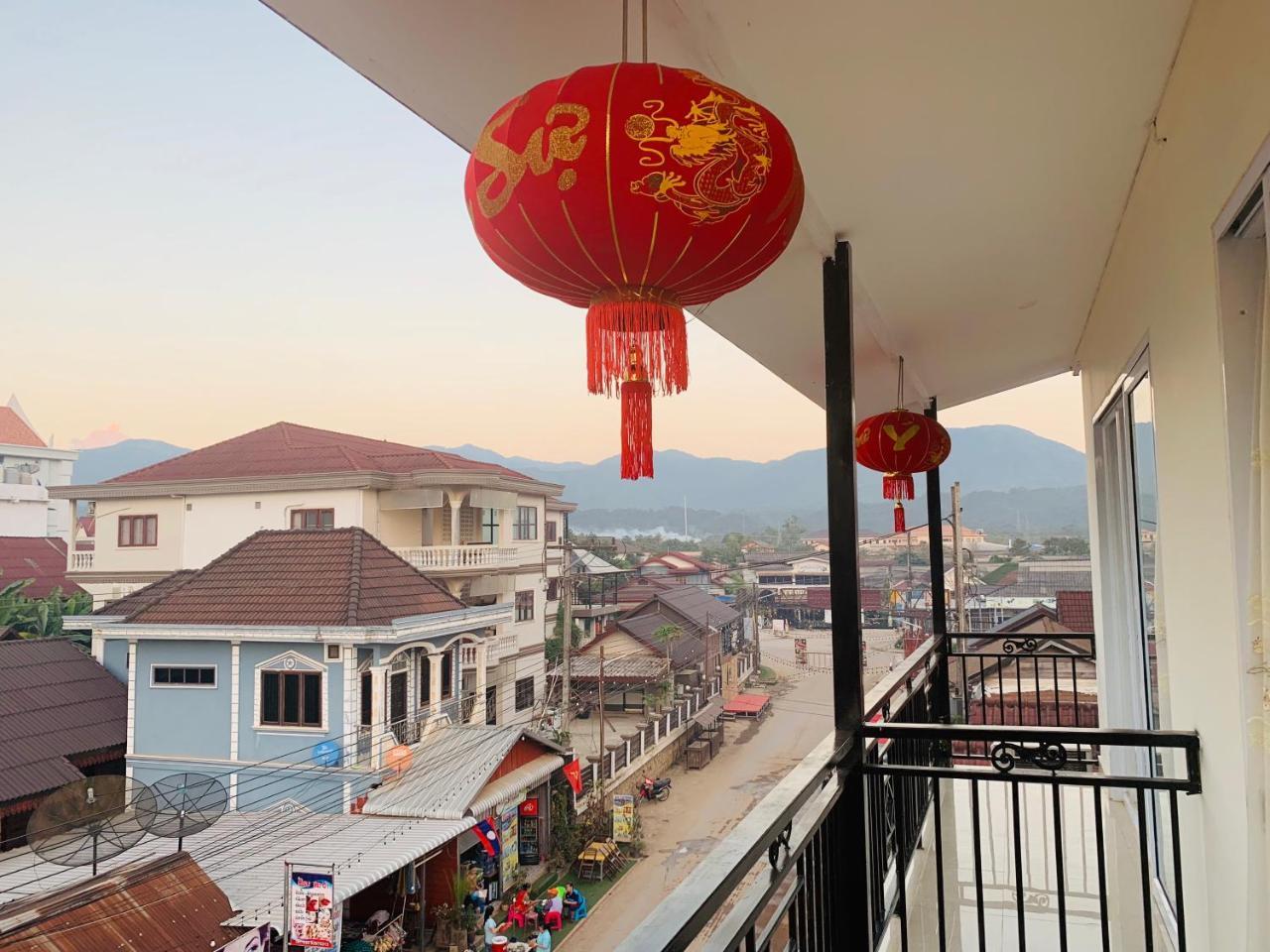 Vang Vieng Galaxy Hotel Buitenkant foto