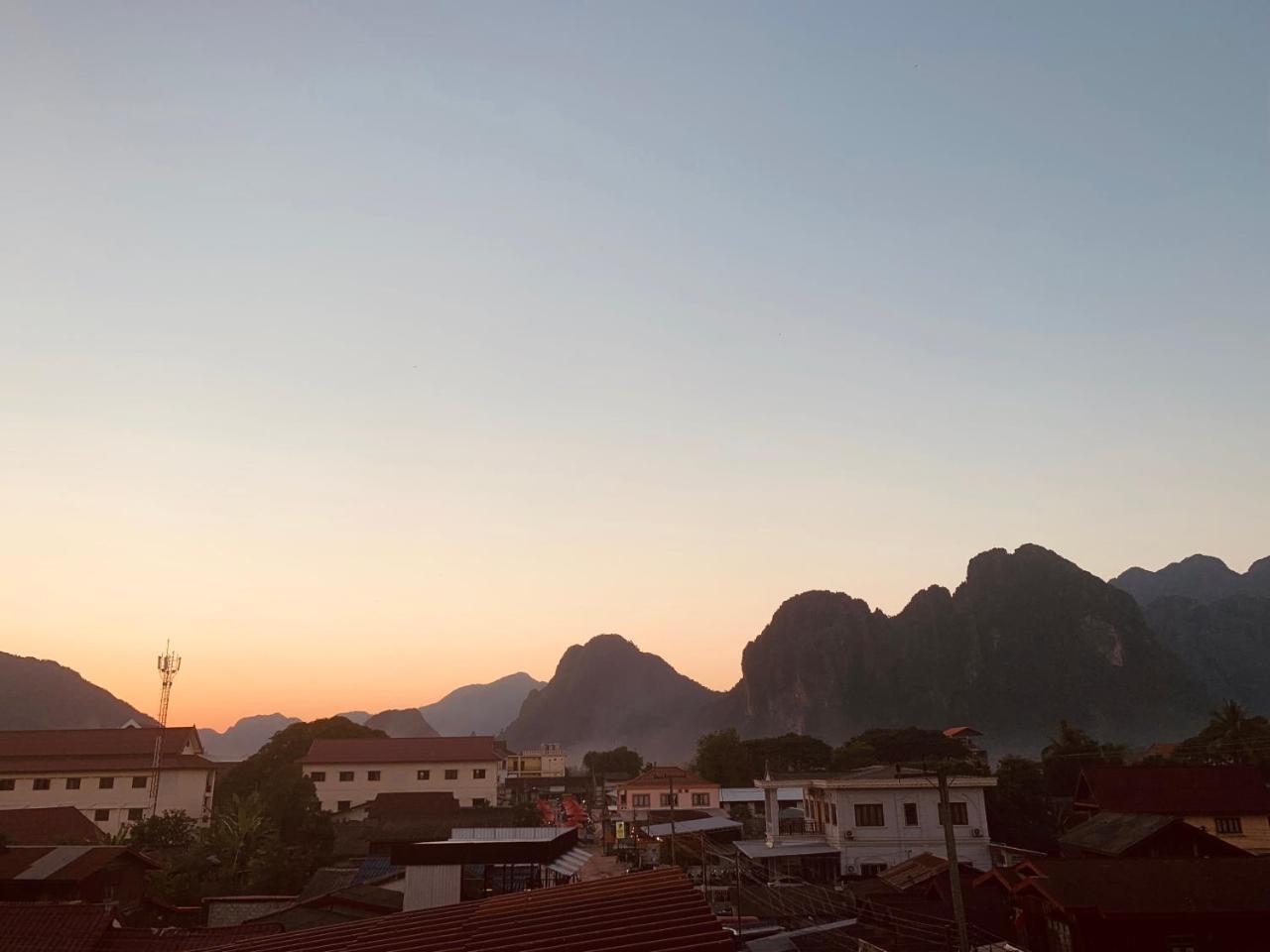 Vang Vieng Galaxy Hotel Buitenkant foto